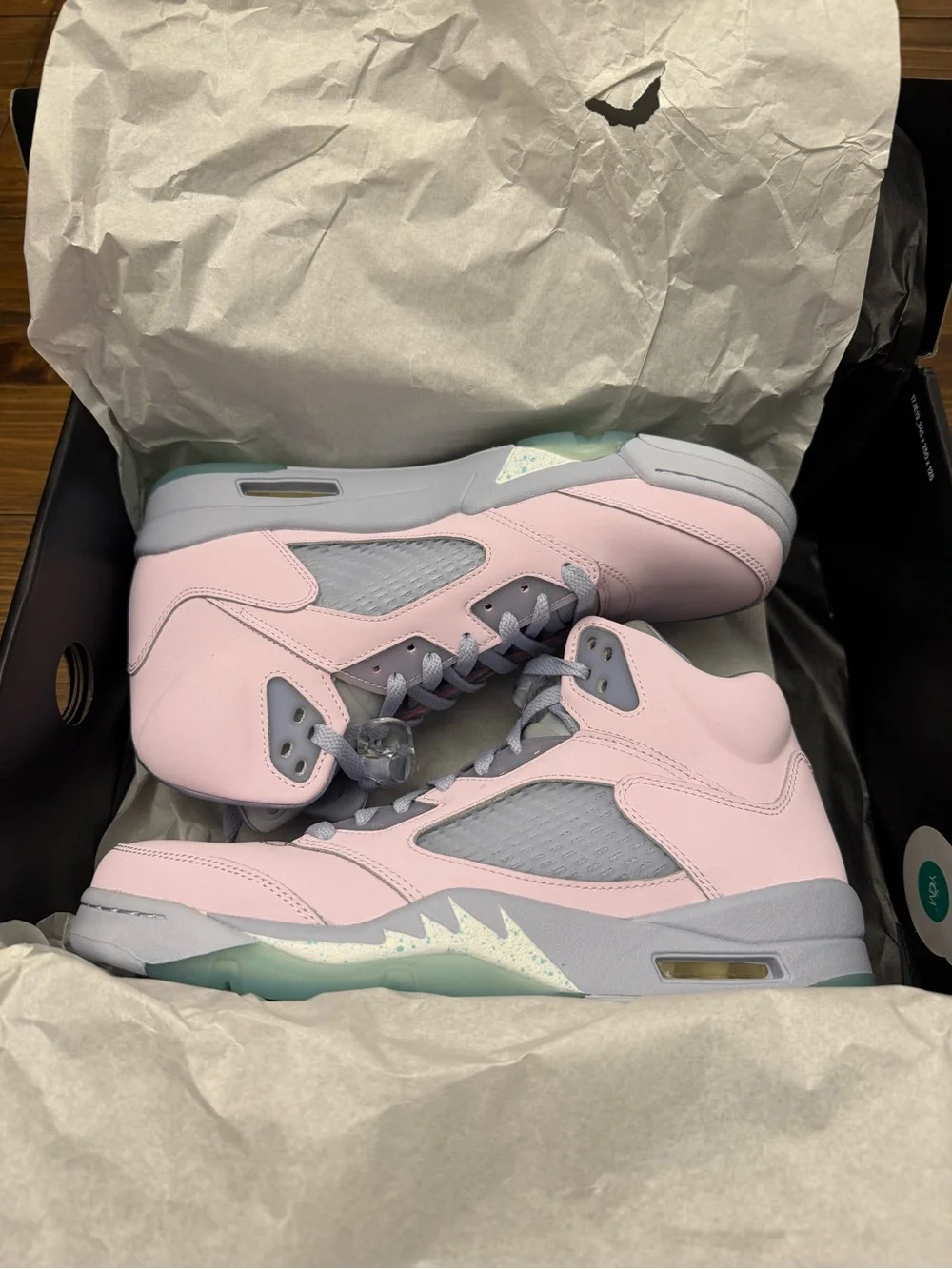 Jordan Men’s Retro 5 Shoes Pink Gray Mint
